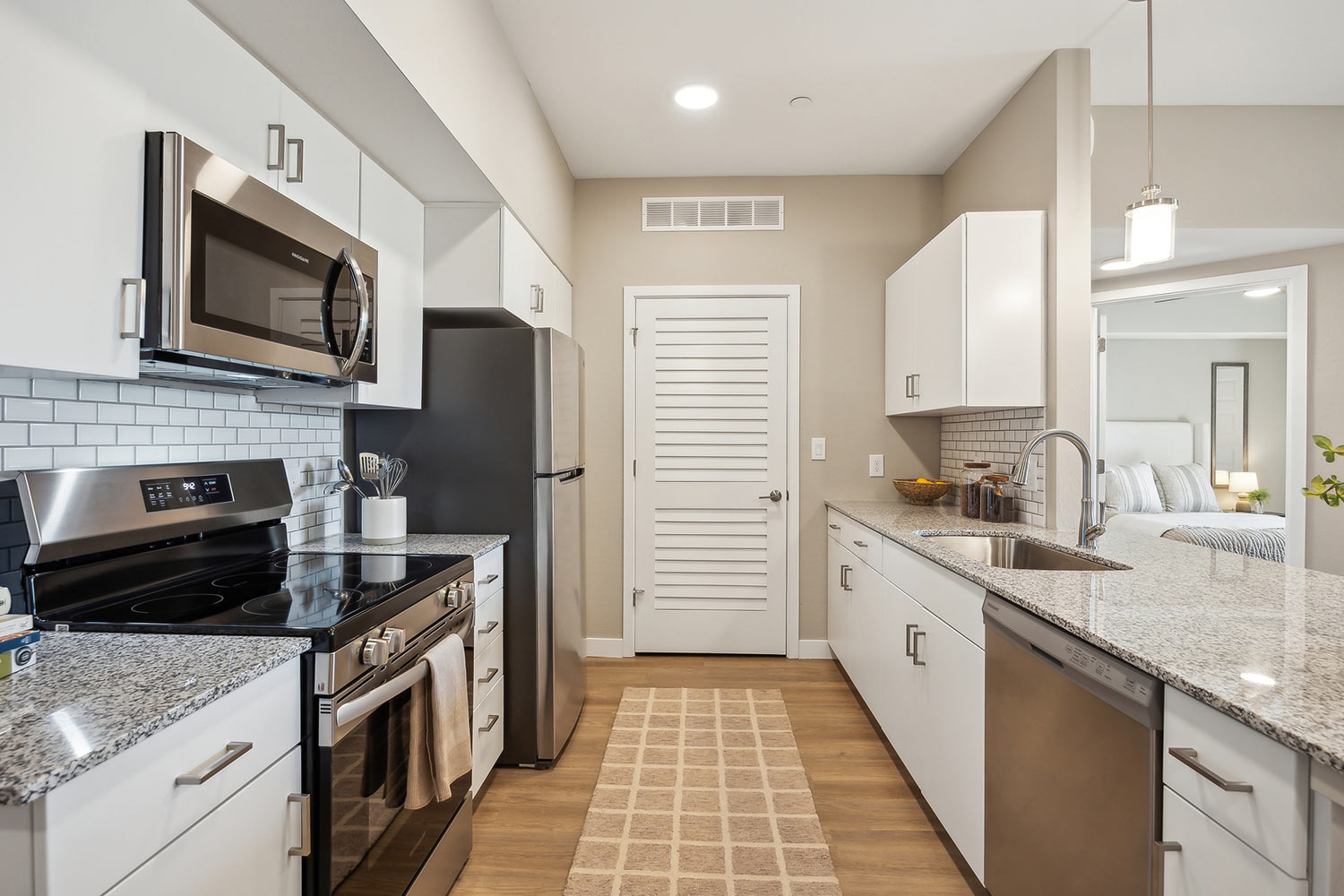 Eagle-Ridge-Apartments-Interior-View-003